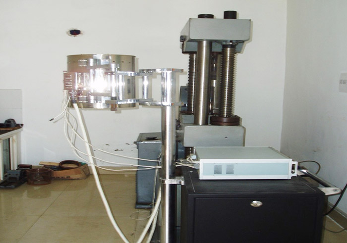 机械性能试验机